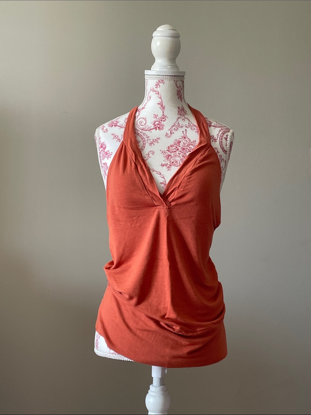 Vintage Y2K Sirens Rust Halter V-Neck Women’s Tank Top with Banded Bottom